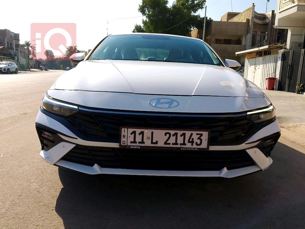 هیوندای ئەلەنترا